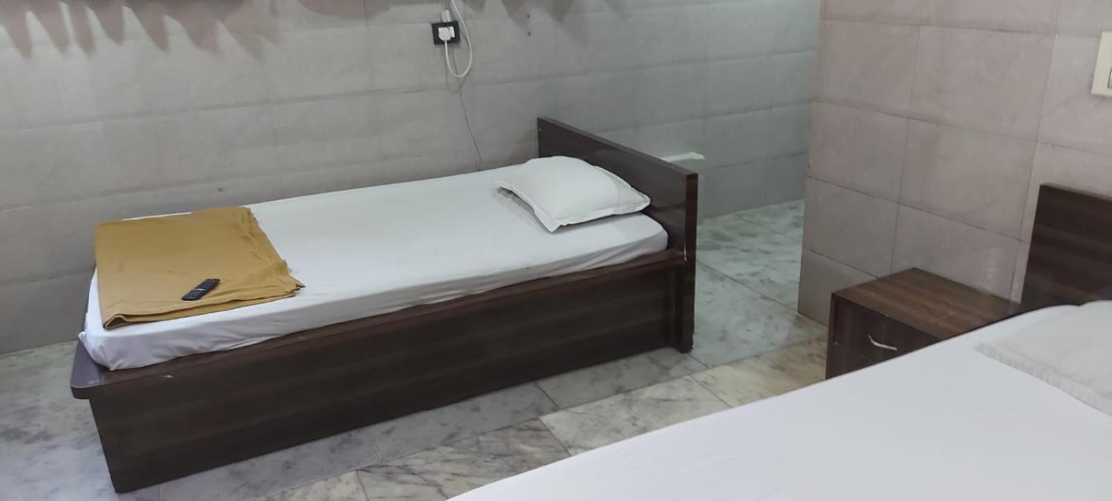Glitz Hotels Sai Guest House - Nr Inorbit Mall Vashi Navi Mumbai Exterior photo